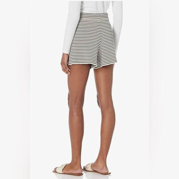 NWT Monrow Easy Stripe Knit Sweater Shorts Size Large - Picture 4 of 11